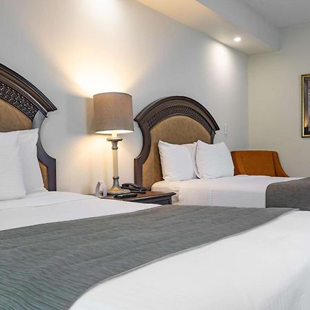 Best Western Plus Monterrey Colon Exterior photo